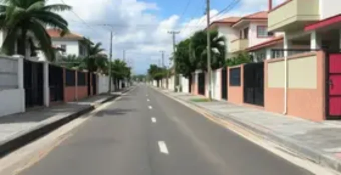5 vias do bairro Triângulo recebem pavimentação asfáltica em Juazeiro do Norte